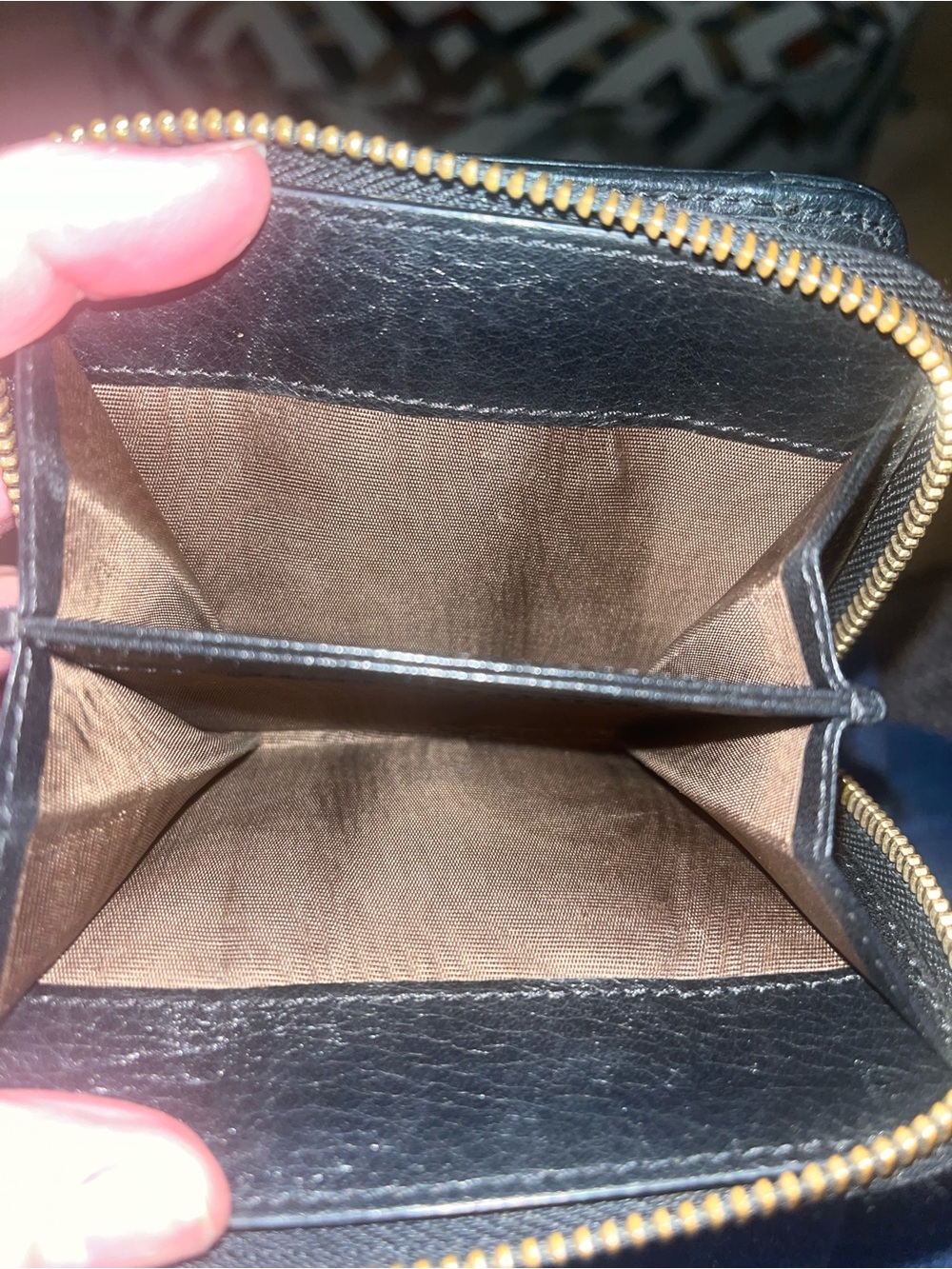 Chloe Bow Wallet - Picture 5 of 10